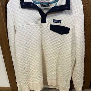 Patagonia White Quilted Pullover
